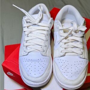 Nike White Women's Sneakers